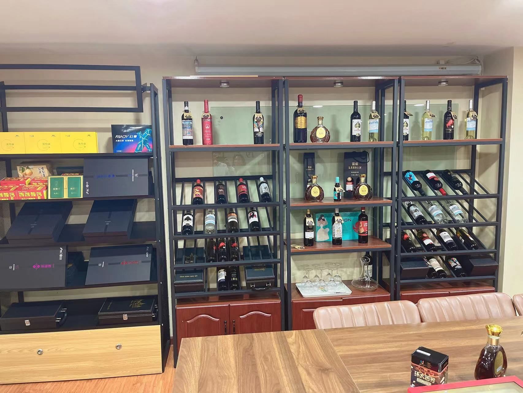 不说不知道!没有开瓶器怎么喝雷盛红酒?